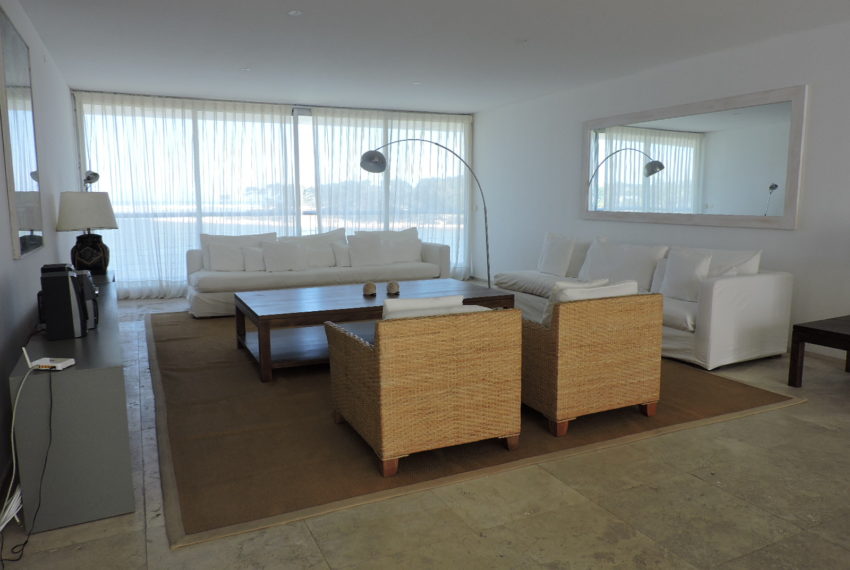 Delamar 207 Clari Buero (3)