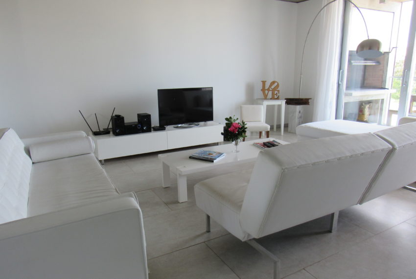 Beach House (20)