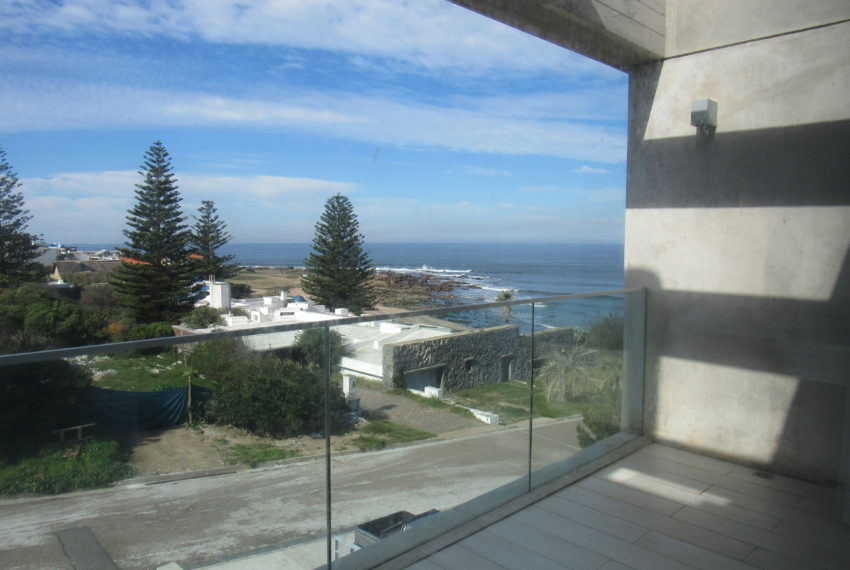 Beach House (5)