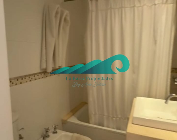 50e8cf2c-7542-4941-8d5f-b027ce181ac3