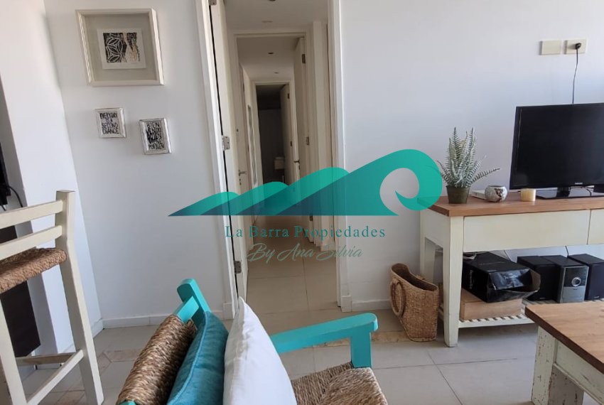 78f4fe93-d6c9-414a-b33b-c3458c72a31e