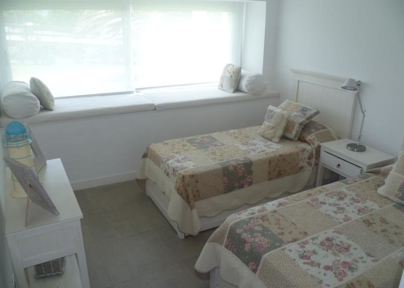 Esturion 210 (9)