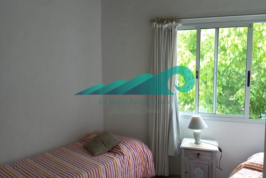 8c1ed680-af50-446e-9b00-fb3c06a4ea37