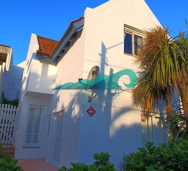 Casas de La Barra Maria (2)